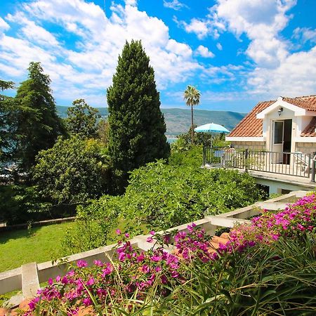 Guest House Saga Herceg Novi Exterior foto